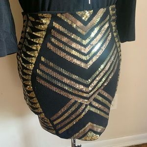 Express 
L
Skirt - Black/Gold/Copper